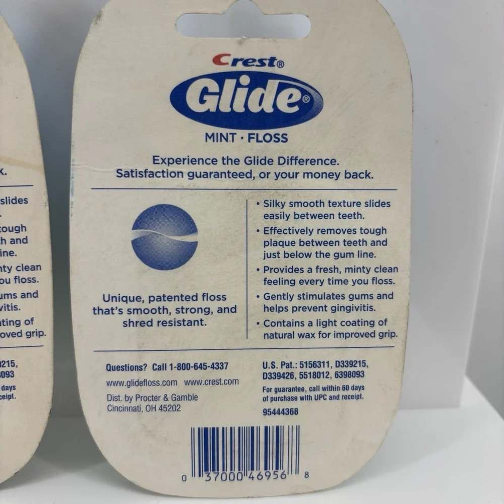 2 Crest Glide Mint Dental Floss Sealed 54.7yd Shred Resistant Mint Flavored VTG